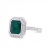 Image 2 : 18K Octogon Emerald Ring 1.99 ct