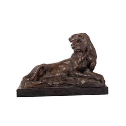 Bronze statue of "Lioness and Cub"