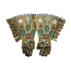 Fringed Buckskin Officers Style Gauntlets