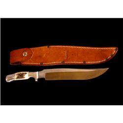 Custom knife stamped Runna Bonner
