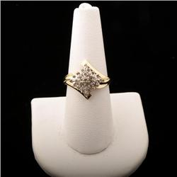 Dazzling 10K Yellow Gold Ladies Cluster
