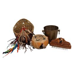 Bonanza lot with wicker basket,