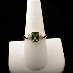 Fine Quality 14K Yellow Gold Ladies Ring