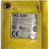 Image 2 : Lot of (3) Schneider XAC A201 Pendant Stations 600v-ac