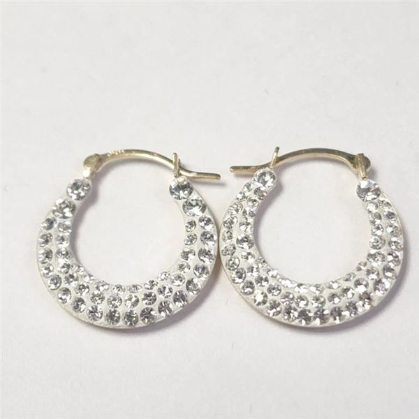 $500 10K  Crystal 0.74G Earrings