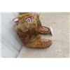 Image 2 : Beaded Winter Moccasins