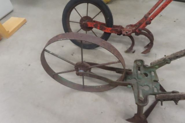 3 Wheel Scuffler- 1 Planter Jr