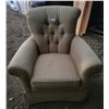 Image 1 : Cozy Accent Chair