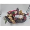 Image 2 : Pair of stunning Christmas baskets filled with assorted Holiday Delights