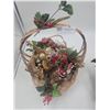 Image 3 : Pair of stunning Christmas baskets filled with assorted Holiday Delights