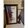 Image 1 : Framed Print & Vintage Lamp