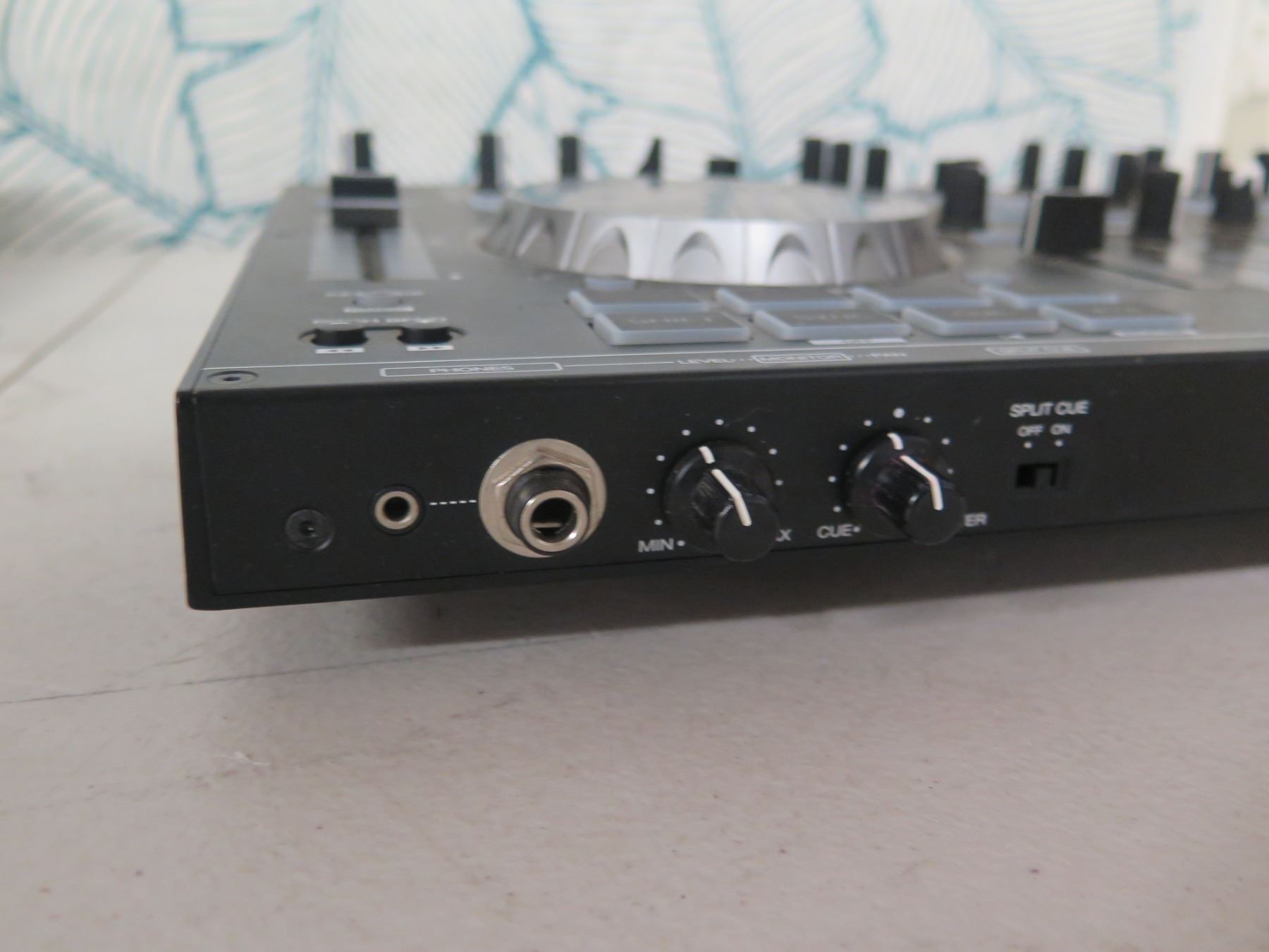 Denon DJ MC4000 Serato Premium 2Channel DJ Controller Oahu Auctions