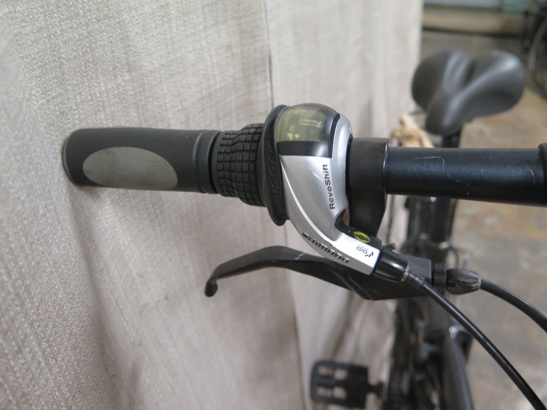 Durban Folding Street Bike w/ Rear Rack Oahu Auctions