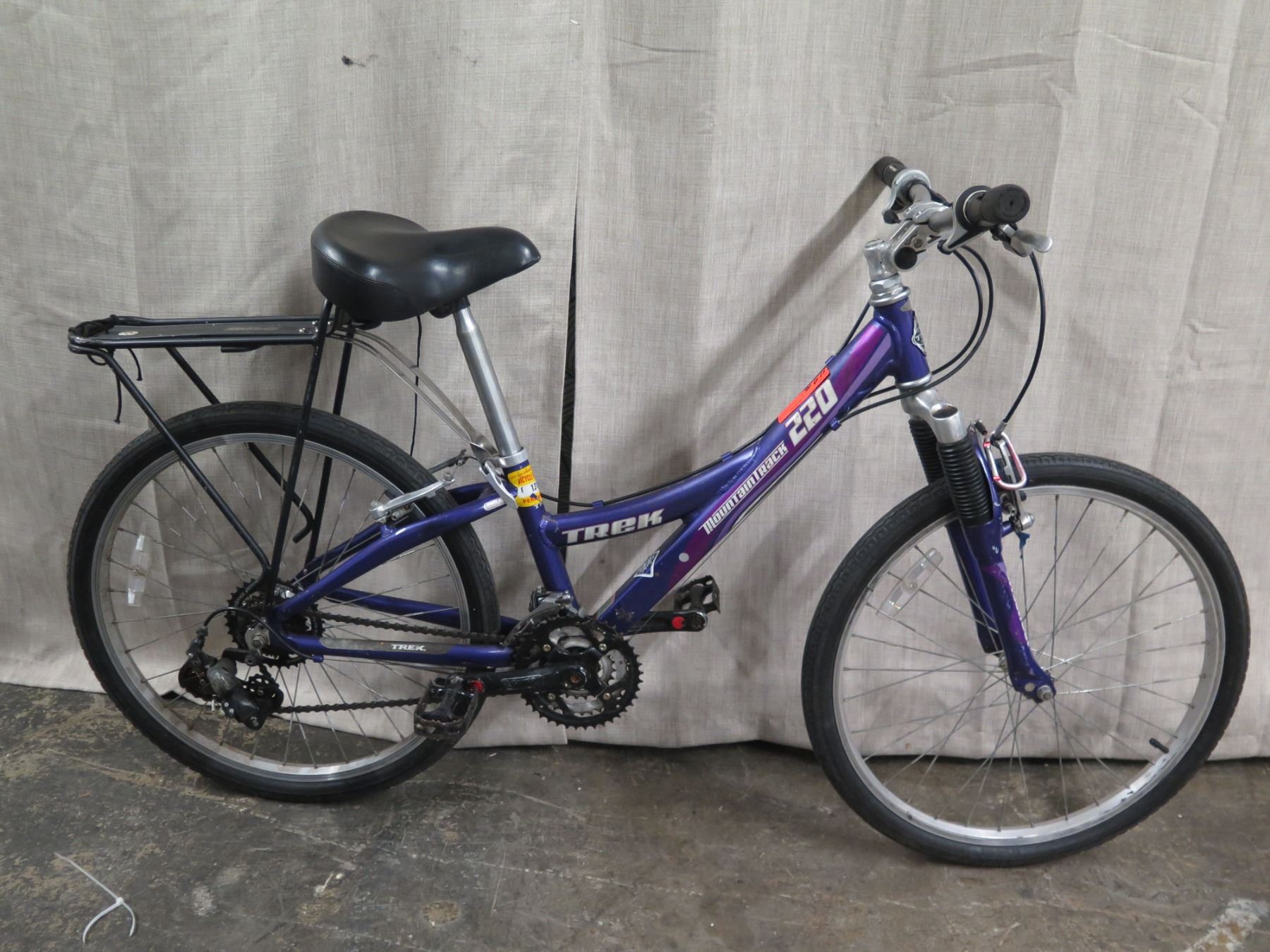 TREK 220 Mountain Track Blue Women's Bike w/ Eco Rack