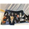 Image 1 : Kiss picture blanket
