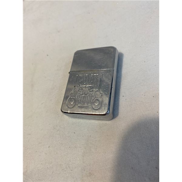Rock and roll lighter