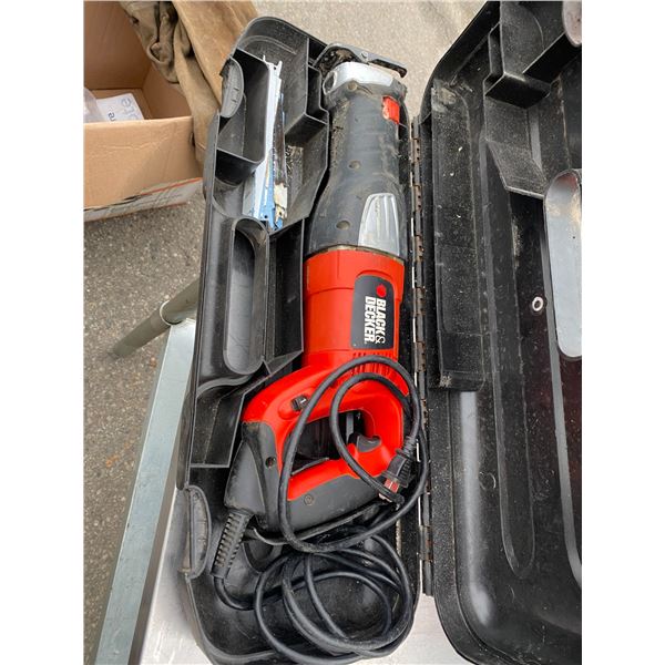 Black and decker saw