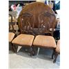 Image 3 : Pedistal table and 4 chairs table top needs refinishing