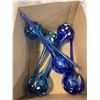 Image 1 : Waterer globes