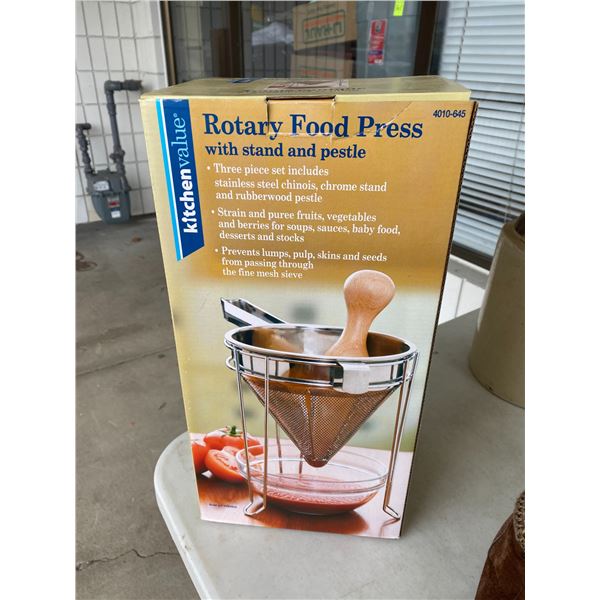 Rotary food press