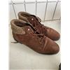 Image 1 : Size 10 shoes