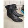 Image 1 : Size 40boots