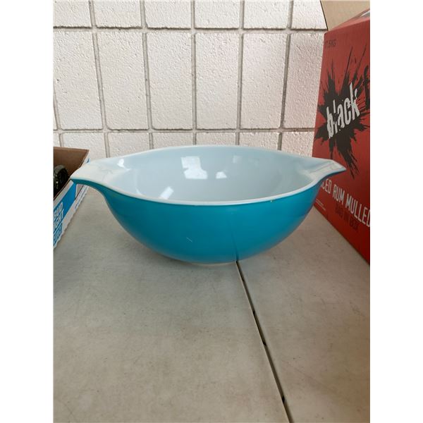 Pyrex bowl