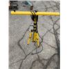 Image 1 : Stand