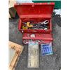 Image 1 : Toolbox and contents