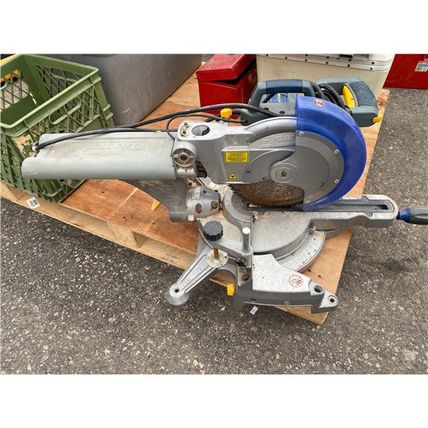 Maximum 10" sliding compound miter saw