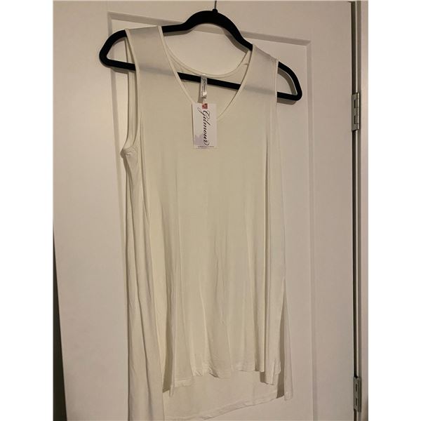 NWT medium top