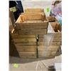 Image 1 : Wood crates