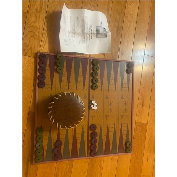 Backgammon board can hang on wall