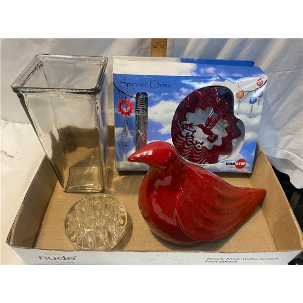 Spinner chime and other decor