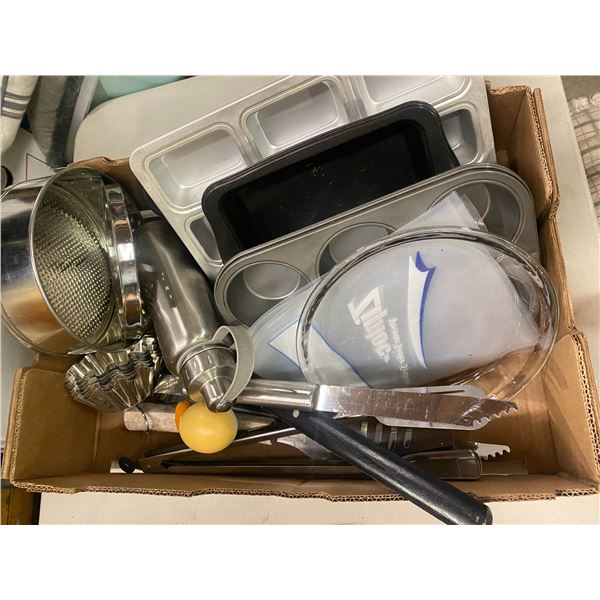 Kitchen items baking ect