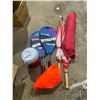 Image 1 : Tennis racquets, umbrellas ect