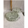 Image 1 : Two baking dishes