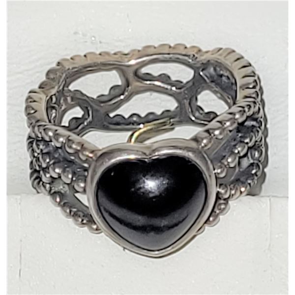 UNIQUE STERLING SILVER 925 WITH A DARK HEART SHAPED CENTRE STONE. APPROX SIZE 5