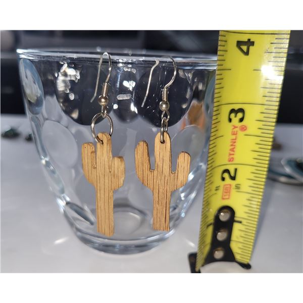VINTAGE WOODEN CACTUS EARRINGS
