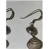 Image 3 : VINTAGE ESTATE STERLING SILVER SHELL DROP EARRINGS