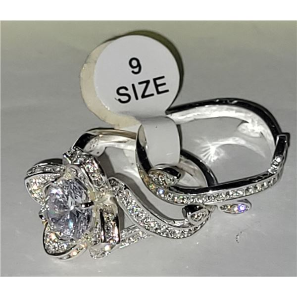 SET OF 2 PRETTY MATCHING RING SET