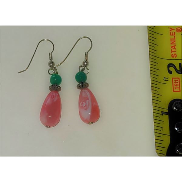 VINTAGE PINK AND GREEN PLASTIC DROP EARRINGS