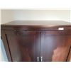 Image 6 : 2-Piece Wooden Hutch