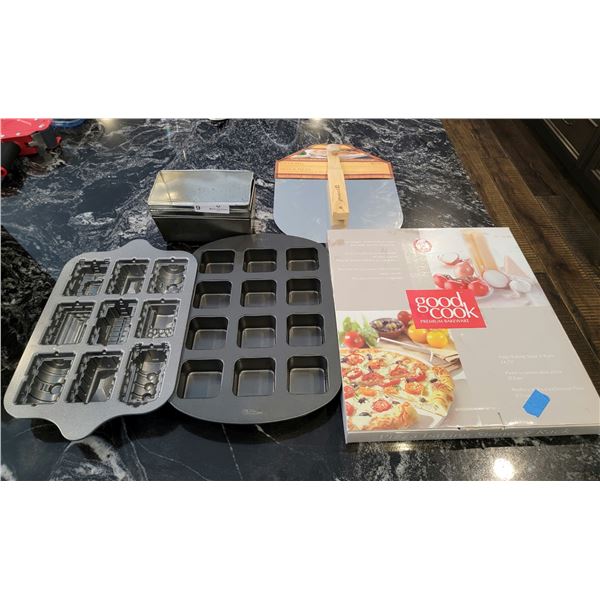 Assorted Bakeware & Pizza Making Accessories