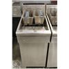 Image 1 : QUEST NATURAL GAS DUAL BASKET DEEP FRYER