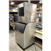 Image 2 : HOSHIZAKI ICE MACHINE MODEL W/ LARGE ICE-O-MATIC