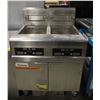 Image 1 : FRYMASTER DOUBLE BANK NATURAL GAS FRYER