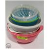 Image 1 : STACK OF ASSORTED PLASTIC BOWLS & STRAINERS
