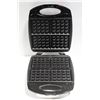 Image 1 : HAMILTON BEACH WAFFLE MAKER MODEL 26020