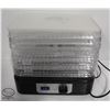 Image 1 : USED 5-TIER FOOD DEHYDRATOR - 120V